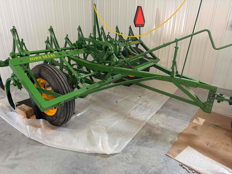 1948-john-deere-bw-image-31