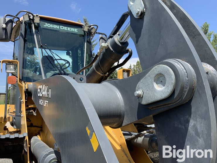 2017-deere-624k-image-14