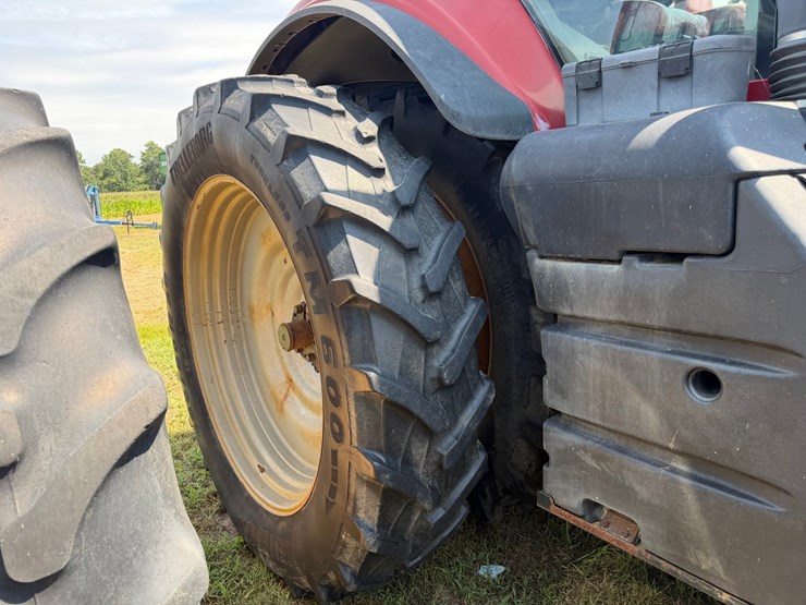 2014-case-ih-magnum-315-image-10