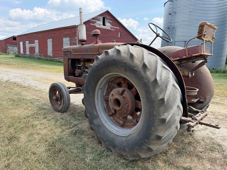 mccormick-deering-w6-standard-tractor-image-3
