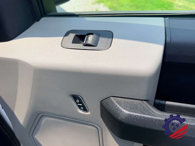 2019-ford-f550-xl-image-85