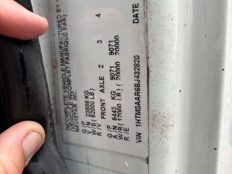 2011-international-durastar-4400-image-19