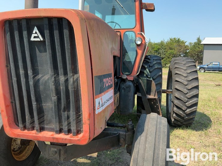 1981-allis-chalmers-7060-image-9