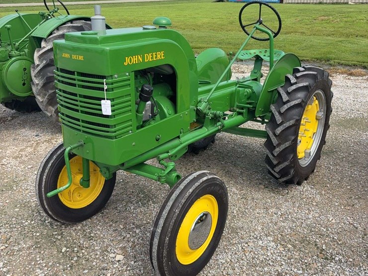 john-deere-la-image-1