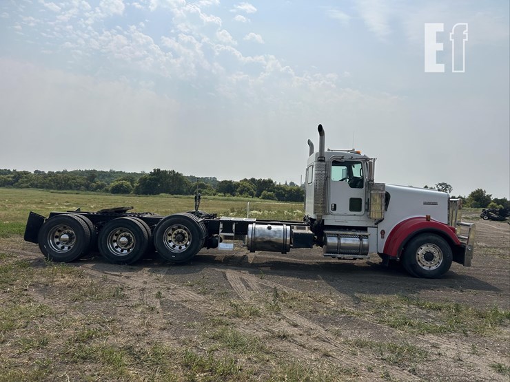 2007-kenworth-w900-image-4