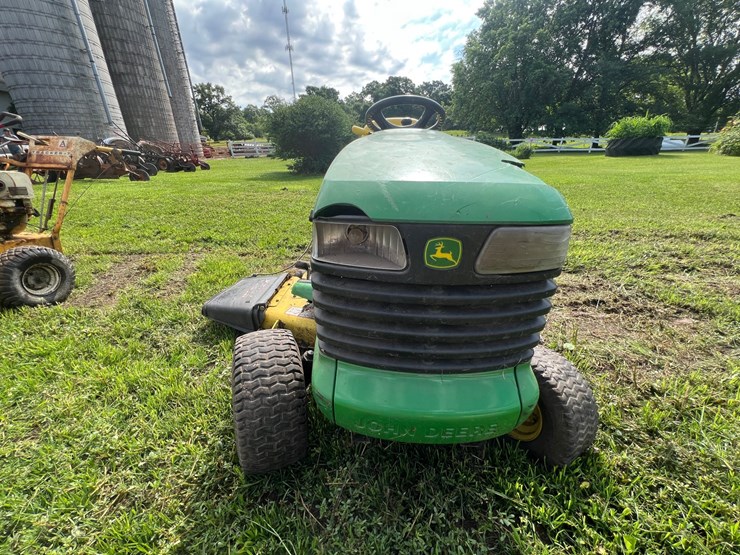 john-deere-lt-image-3