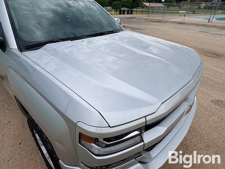 2018-chevrolet-silverado-1500-z71-image-9