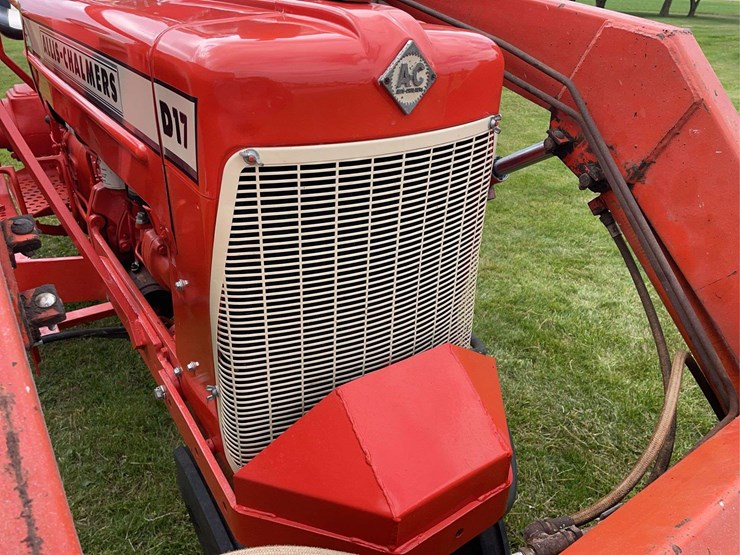 1963-allis-chalmers-d-17-series-iii-image-4