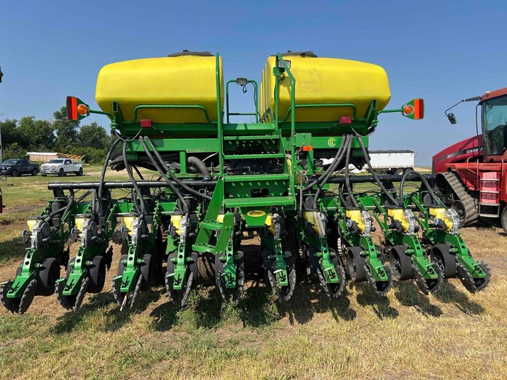 john-deere-db60-image-4