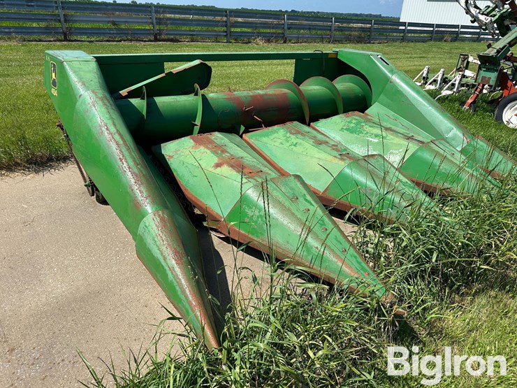 john-deere-454-image-3