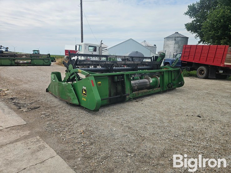john-deere-216-image-7