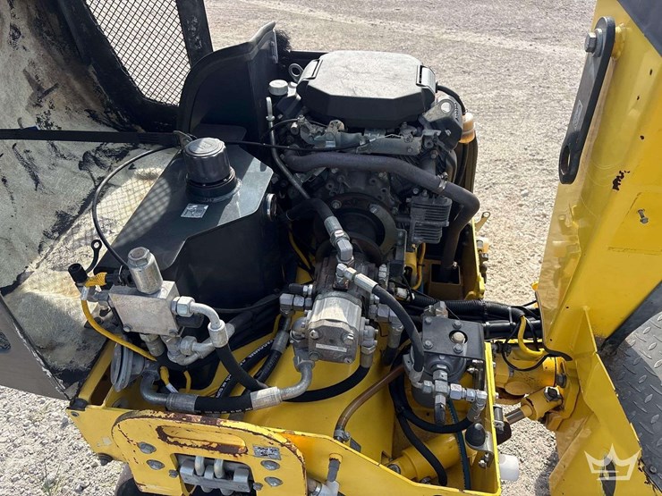 2019-bomag-bw900-50-vibratory-tandem-smooth-drum-roller-image-12