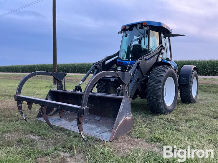 2005-new-holland-tv145-image-1