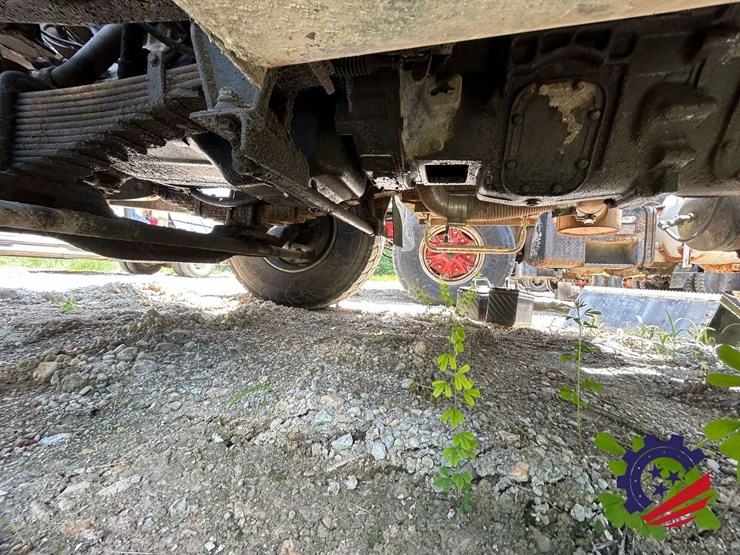 1997-mack-dm690s-image-52
