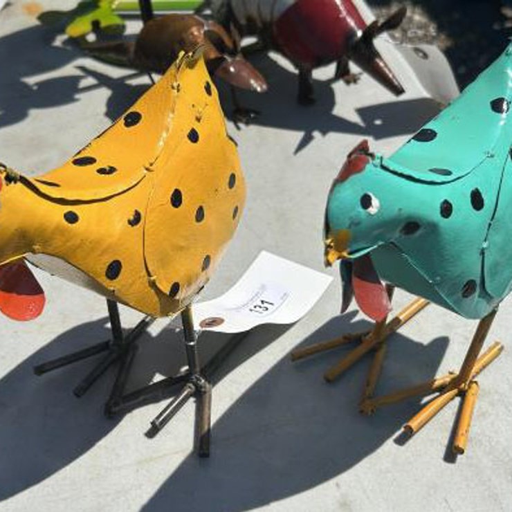 #131 • Metal Art - (2) Polka Dot Hens