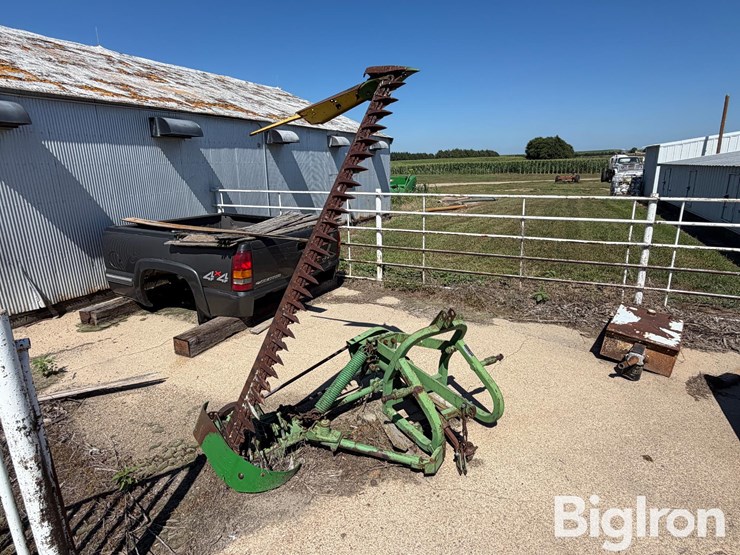 john-deere-7-image-3