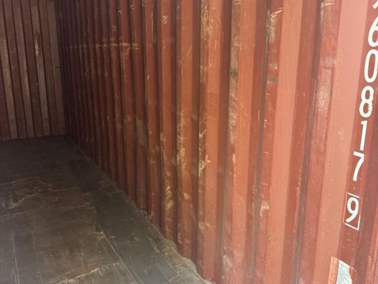 #42-•-20'-used-conex/-shipping-container-image-8