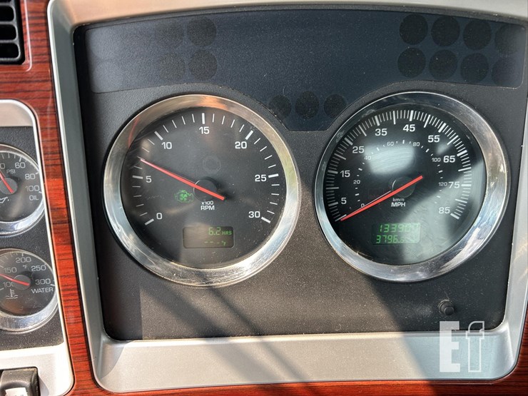 2007-kenworth-w900-image-25