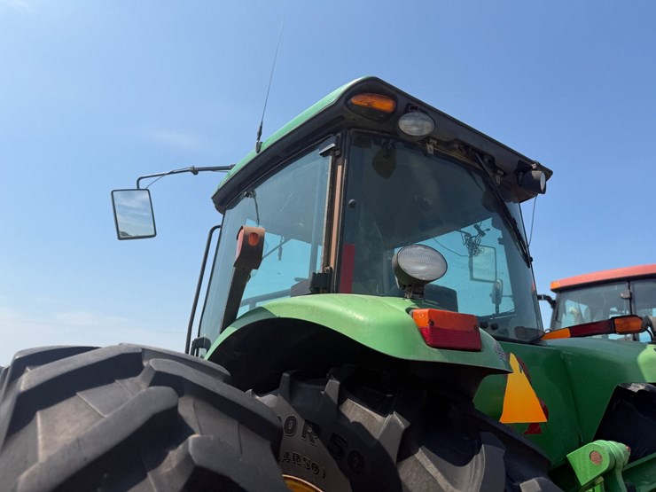 2007-john-deere-8430-image-29