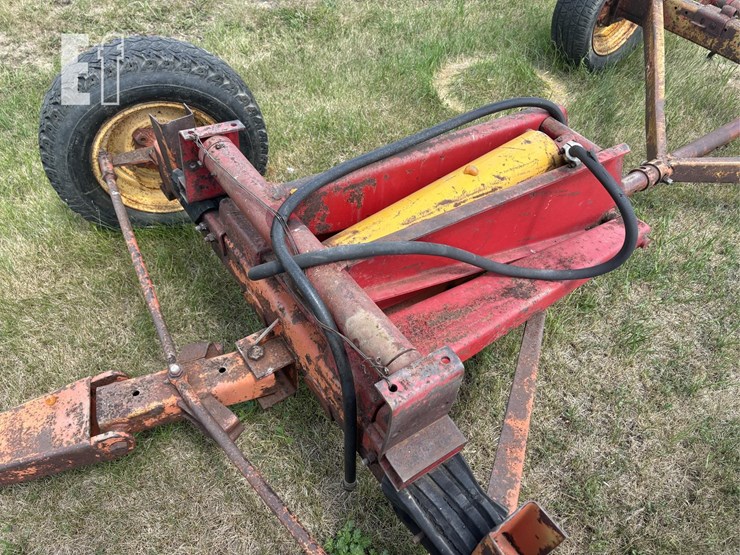 massey-ferguson-4-image-9