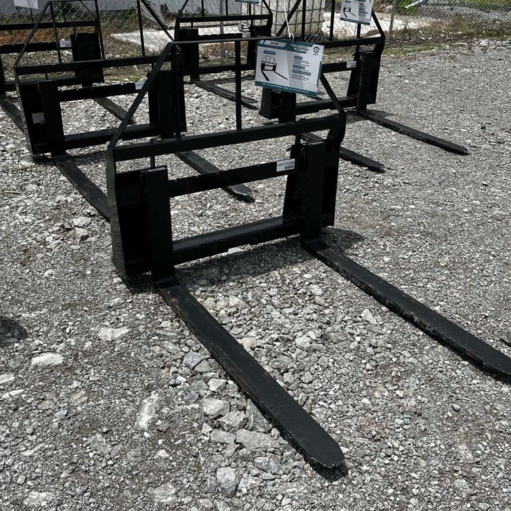 Unused 2026 Mower King SA Skid Steer Forks Attachment
