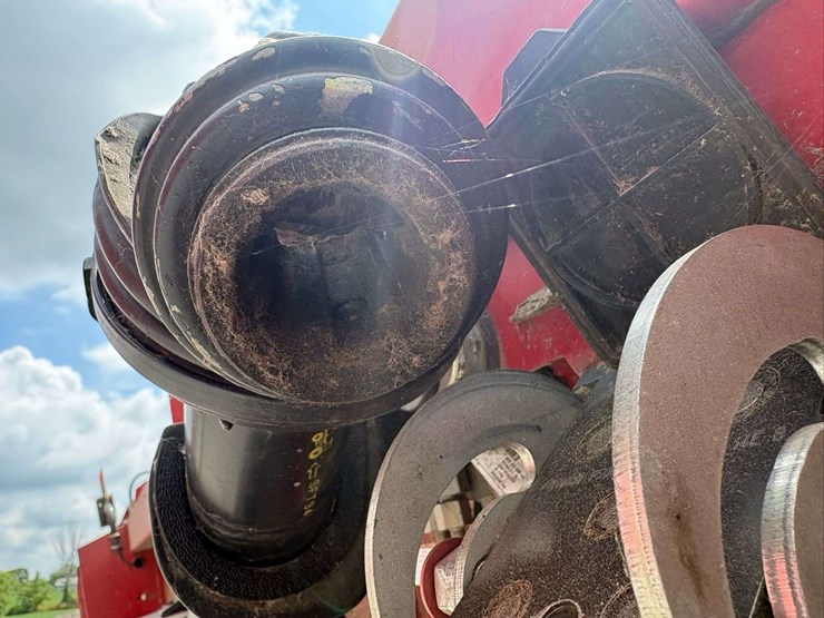 2014-case-ih-3020-image-11