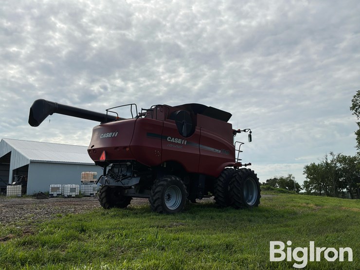 2007-case-ih-7010-image-5