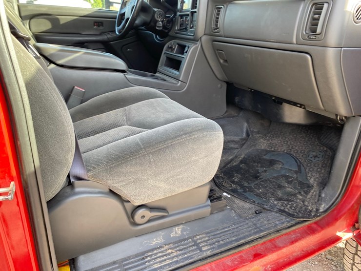 2005-chevrolet-2500-image-20