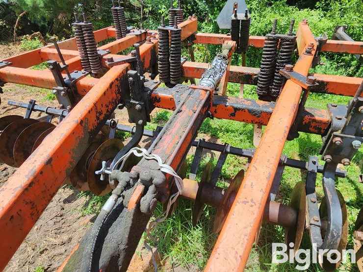 allis-chalmers-1500-image-12