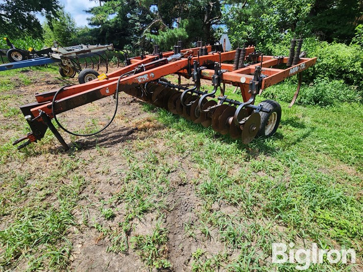 allis-chalmers-1500-image-1