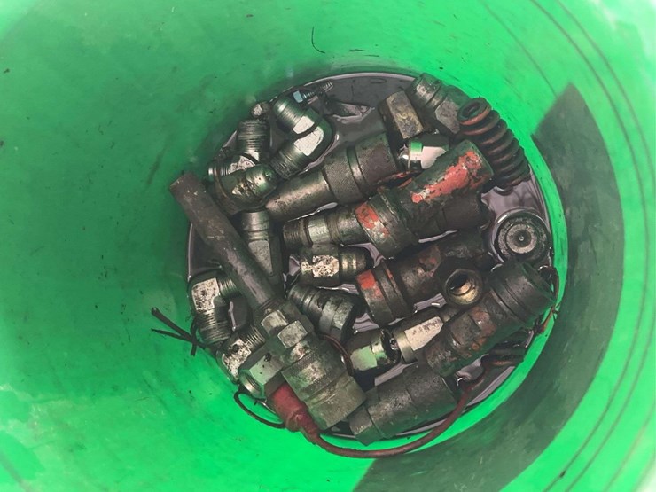 pioneer-ag-hydraulic-hoses-and-quick-disconnect-couplers-lot-image-9