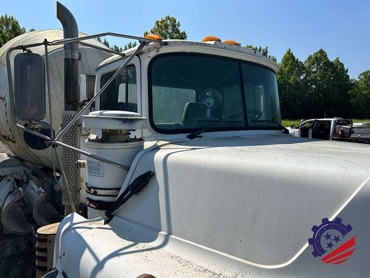 1998-mack-dm690s-image-49