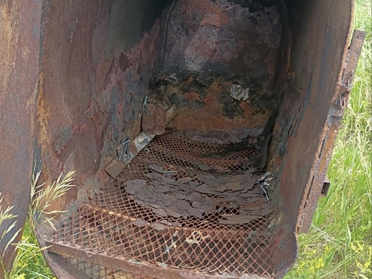 incinerator-with-skid-steer-mounting-plate-6387-image-3