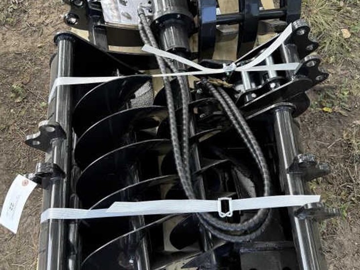 #22-•-mini-excavator-attachment-bundle-image-4