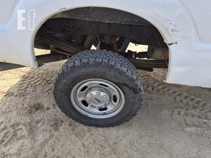 2014-ford-f250-image-13