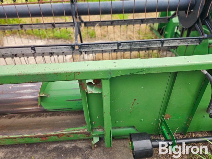 john-deere-216-image-9