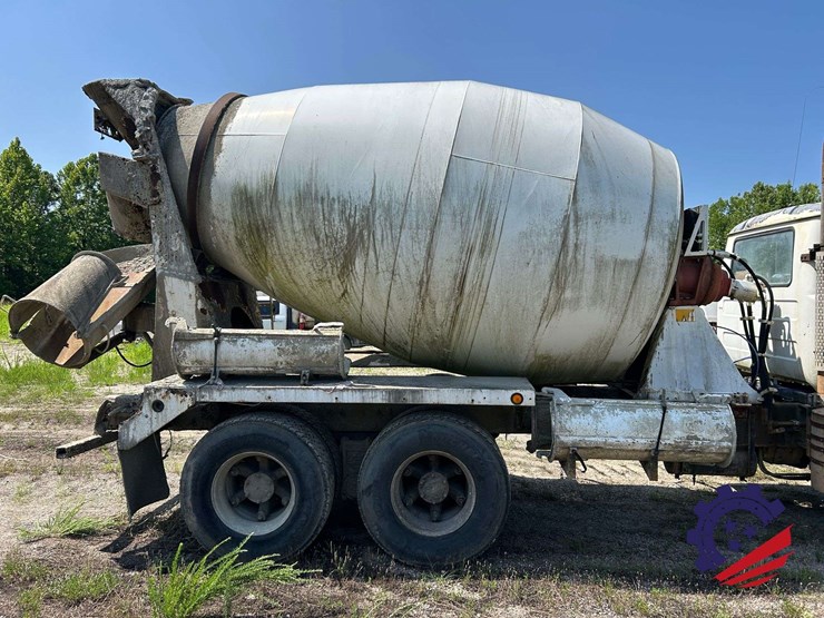 1997-mack-dm-concrete-mixer-truck-image-42