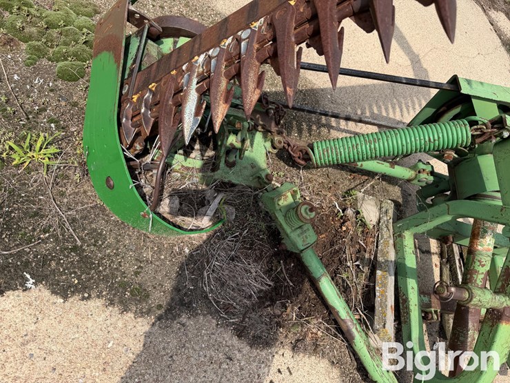 john-deere-7-image-16