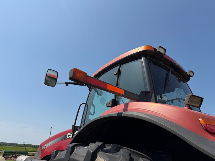 2014-case-ih-magnum-315-image-27