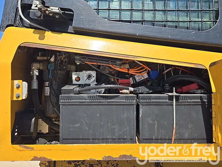 caterpillar-d5k2-image-33