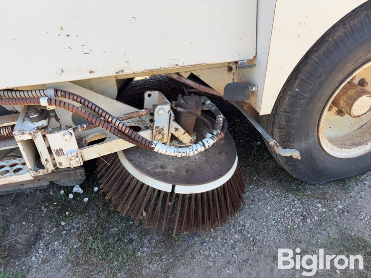 1990-elgin-pelican-image-20