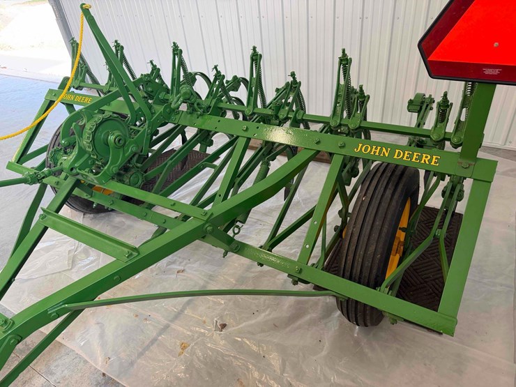 1948-john-deere-bw-image-36