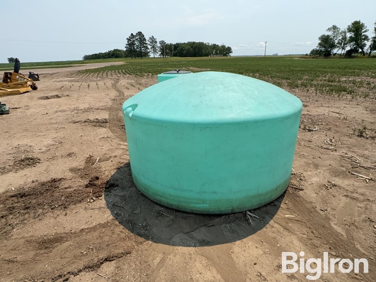 1100-gal-poly-tank-image-7