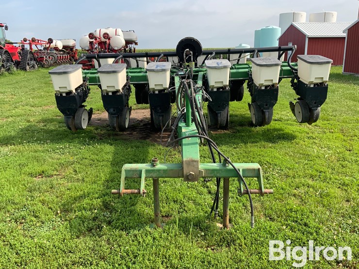 john-deere-7000-image-2