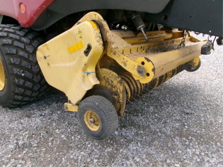 new-holland-big-baler-340-image-12