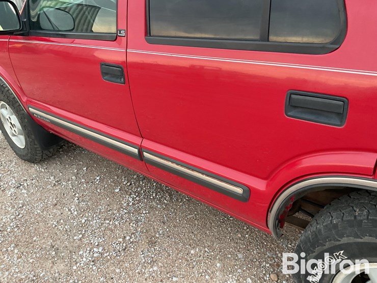 1998-chevrolet-blazer-image-10