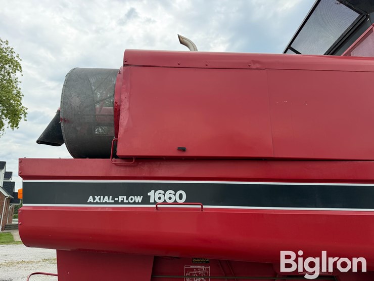 1992-case-ih-1660-image-17