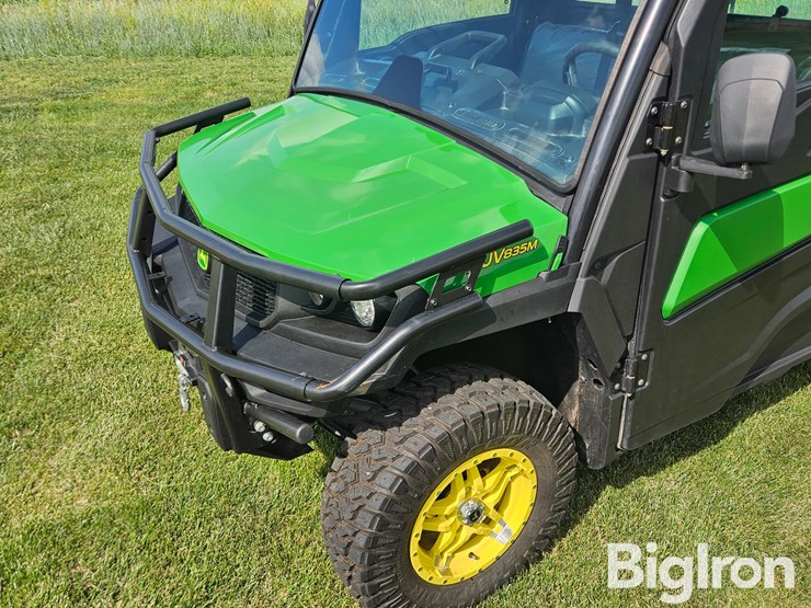 2023-john-deere-xuv-835m-gator-4x4-utv-w/65-gal-sprayer-image-9