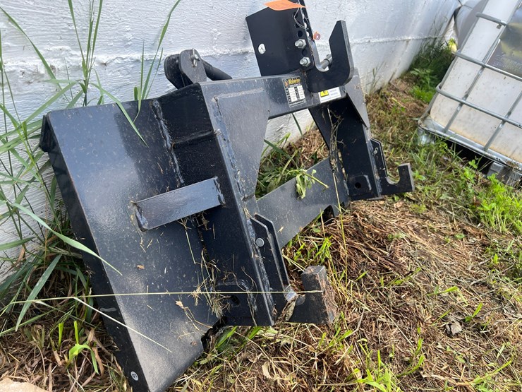 #9934-•-wolverine-quick-attach-skid-steer-plate-image-3