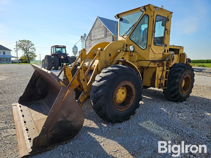 caterpillar-950-image-1